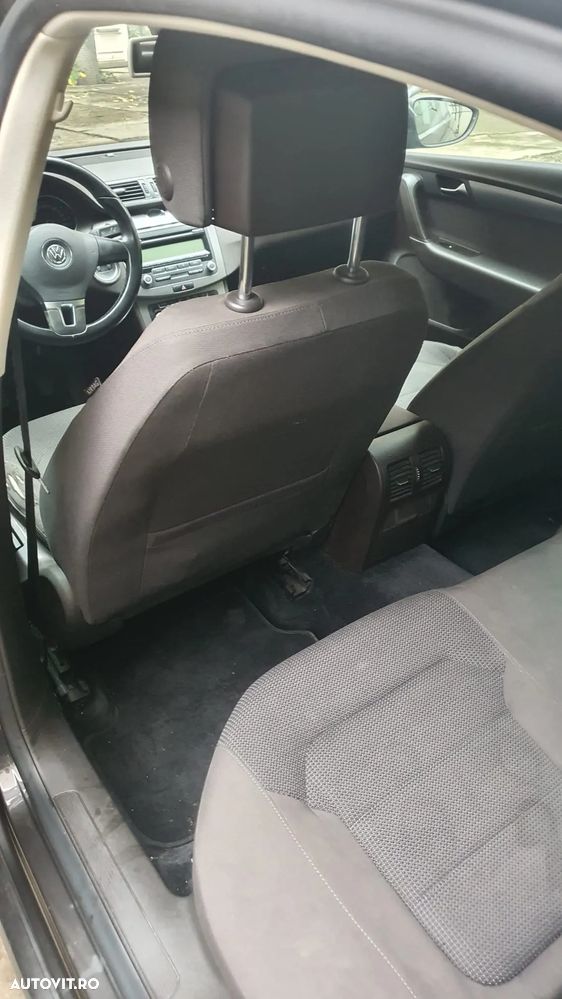 Volkswagen Passat - 3
