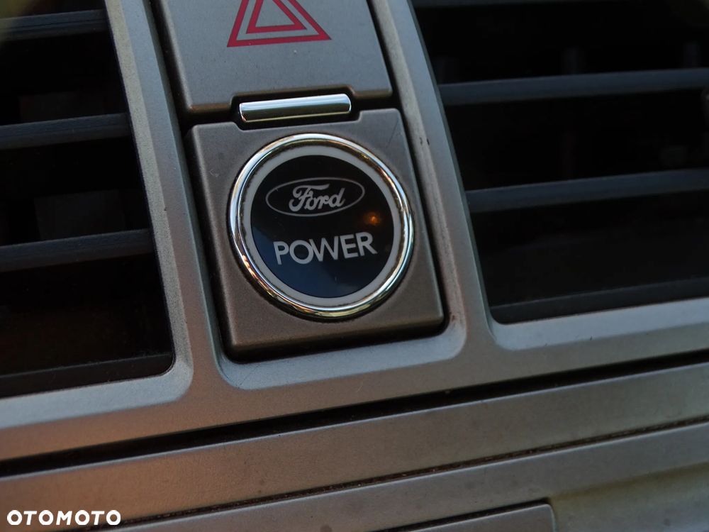 Ford Kuga 2.0 TDCi Titanium - 6