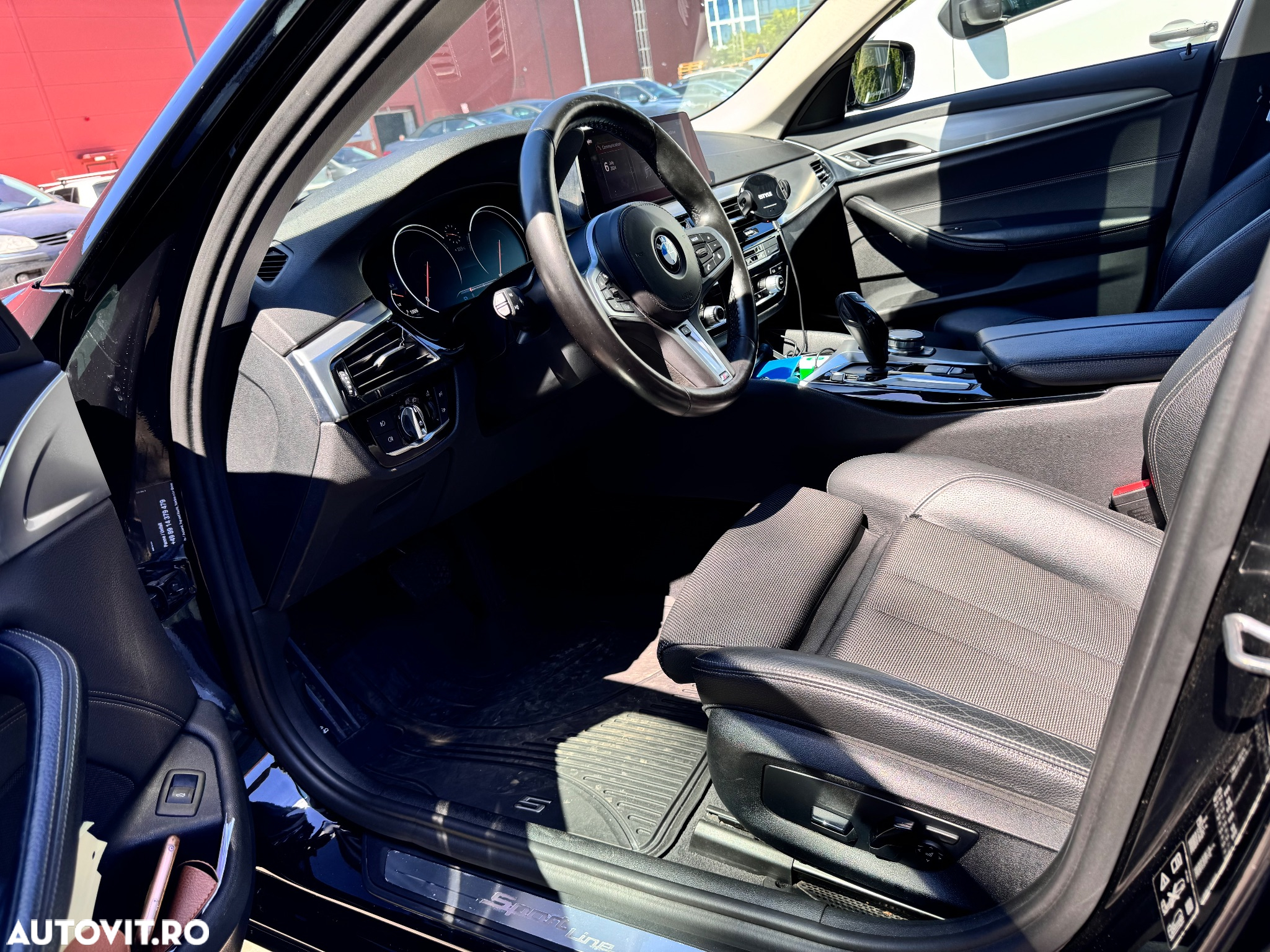BMW Seria 5 520d xDrive AT - 22