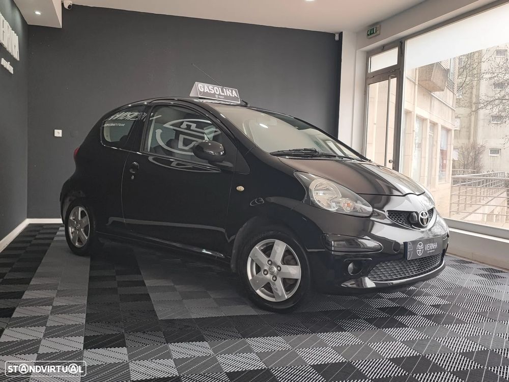 Toyota Aygo 1.0 + AC - 15