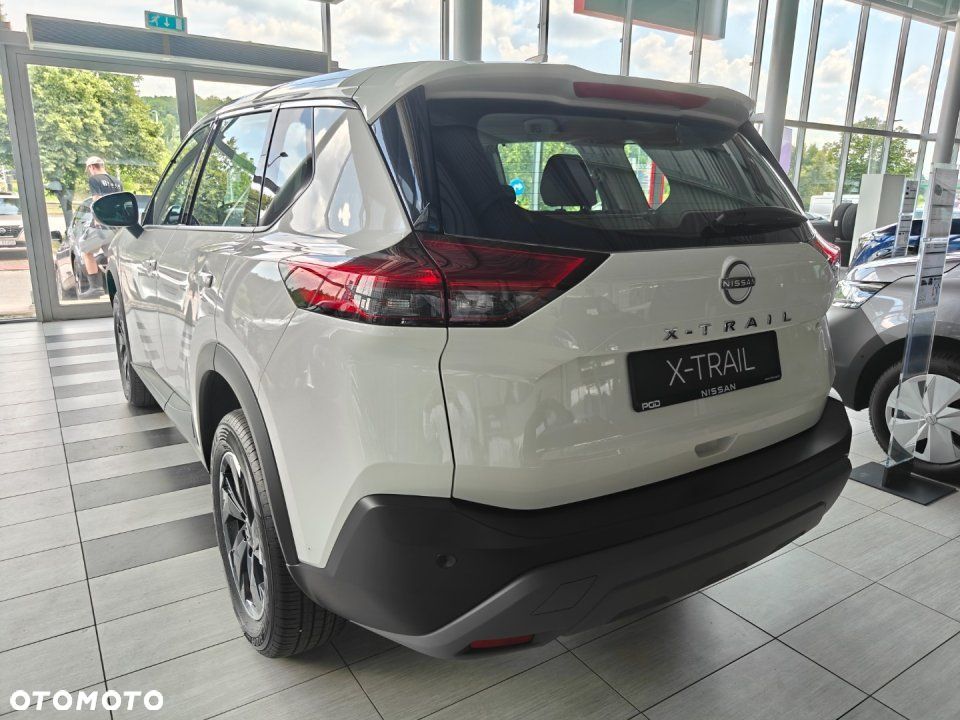 Nissan X-Trail - 8