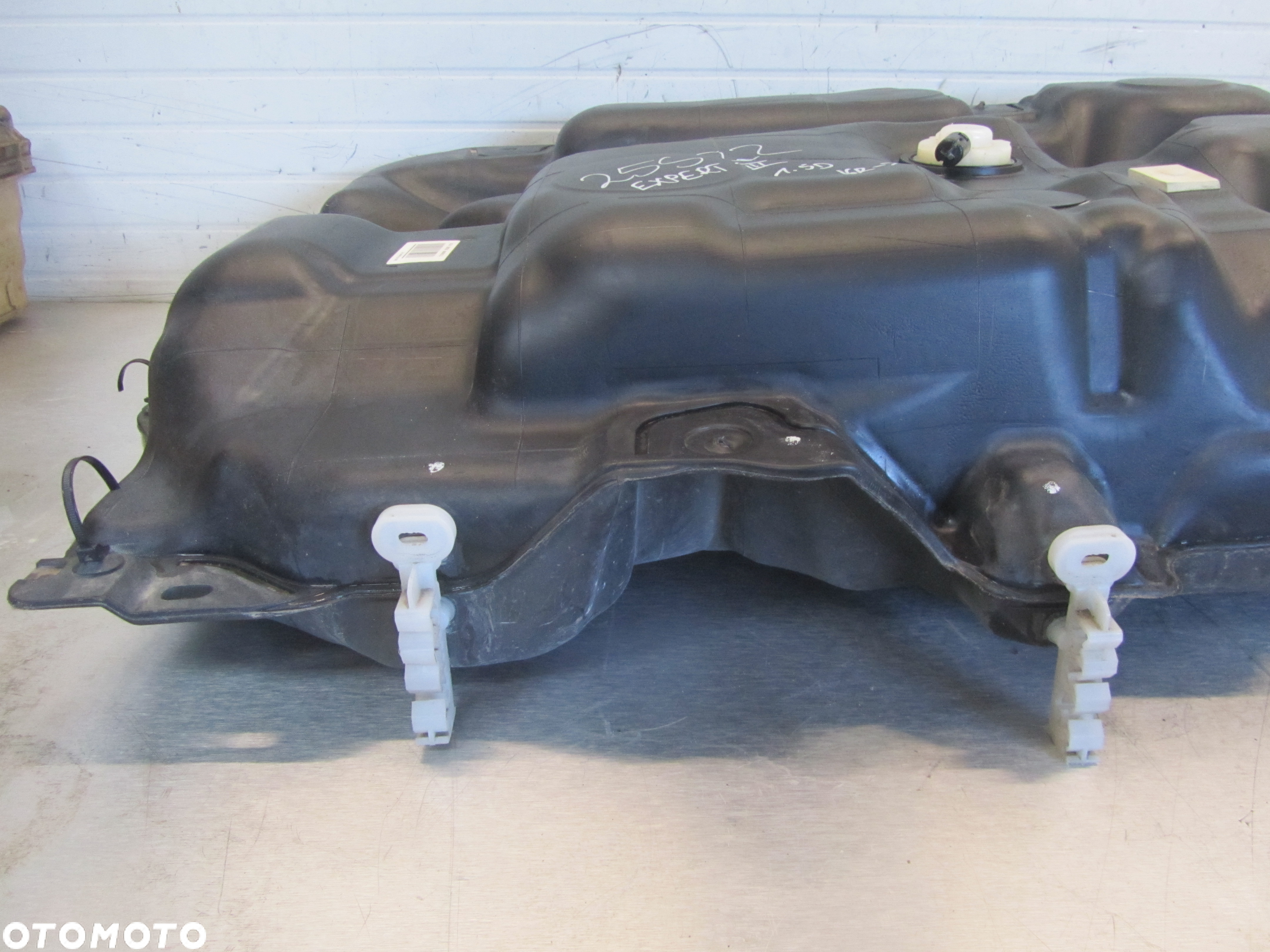 Peugeot Expert III-Jumpy-Proace 16r->1.6HDI zbiornik paliwa 9824054280 - 6