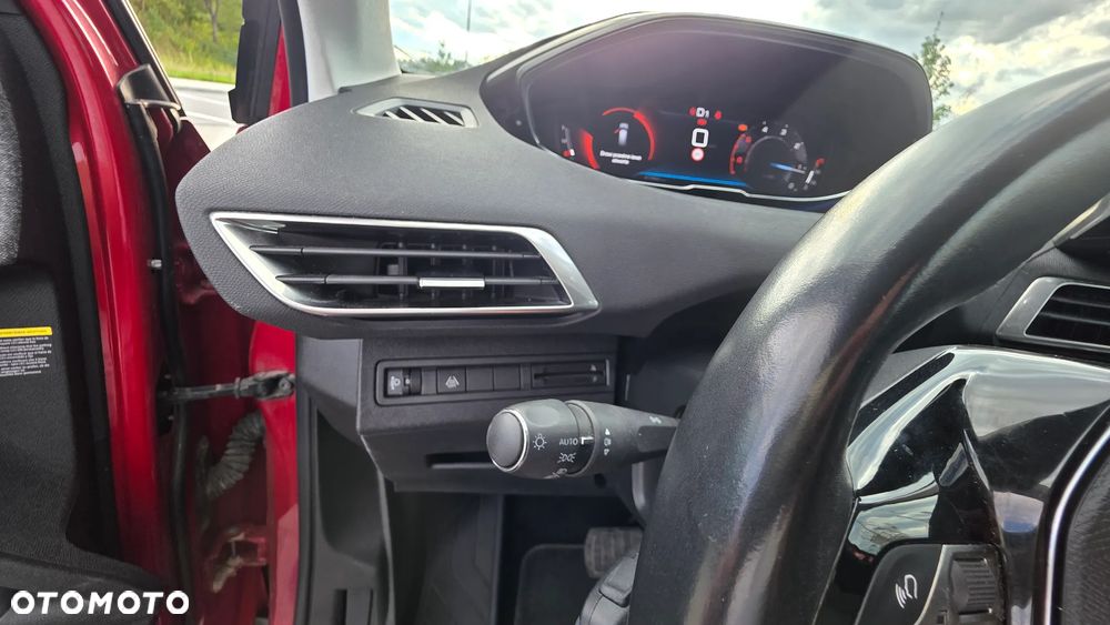 Peugeot 5008 - 14
