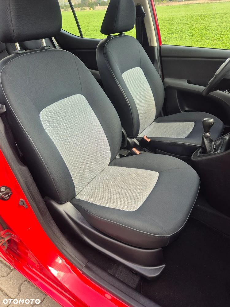 Hyundai i10 1.1 Classic + - 27