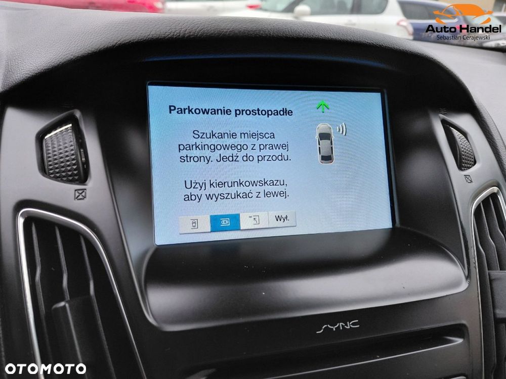 Ford Focus - 32
