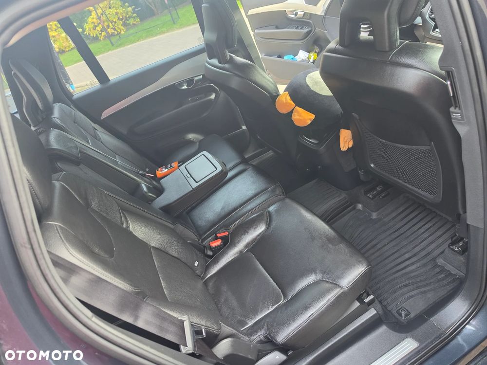 Volvo XC 90 D4 FWD Momentum 7os - 24