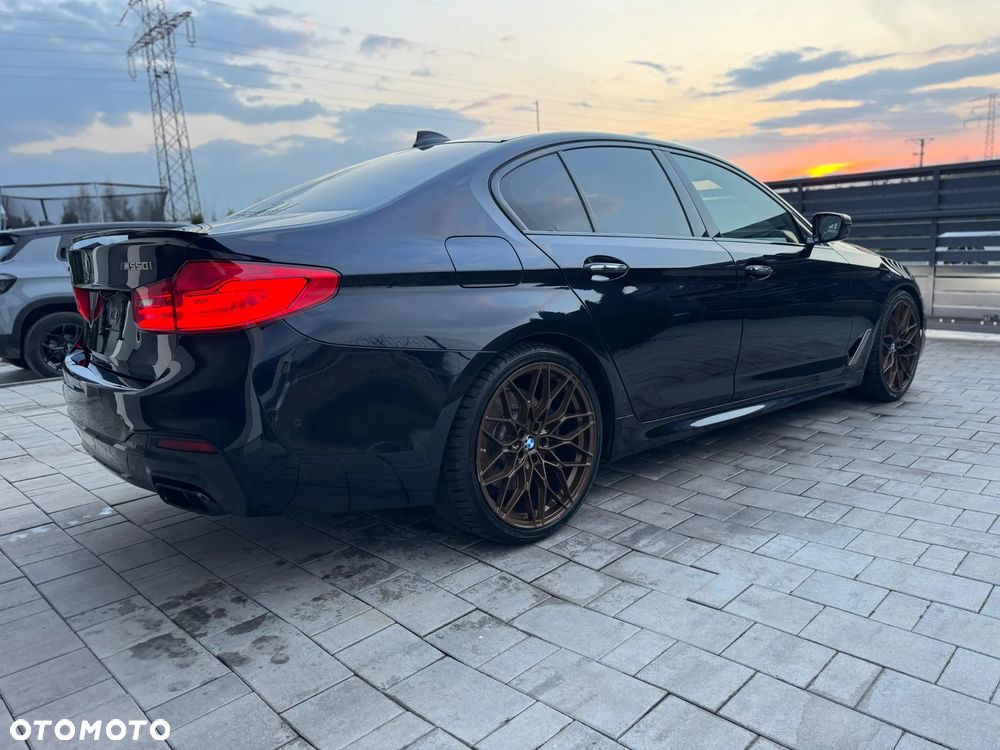 BMW Seria 5 M550i xDrive - 5