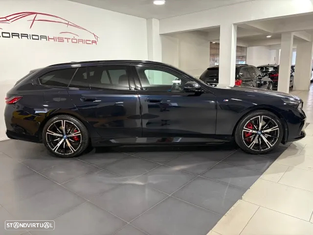 BMW i5 Touring eDrive40 Pack Desportivo M - 4
