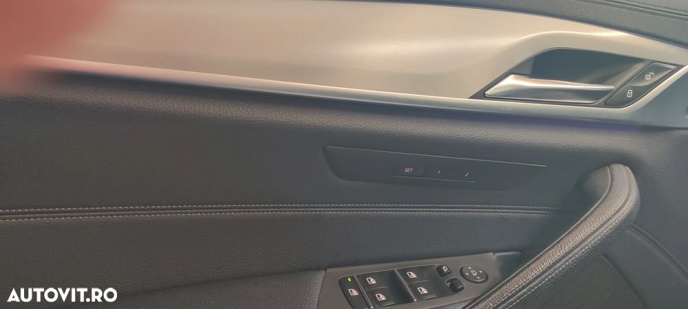 BMW Seria 5 530i xDrive Aut. Luxury Line - 10