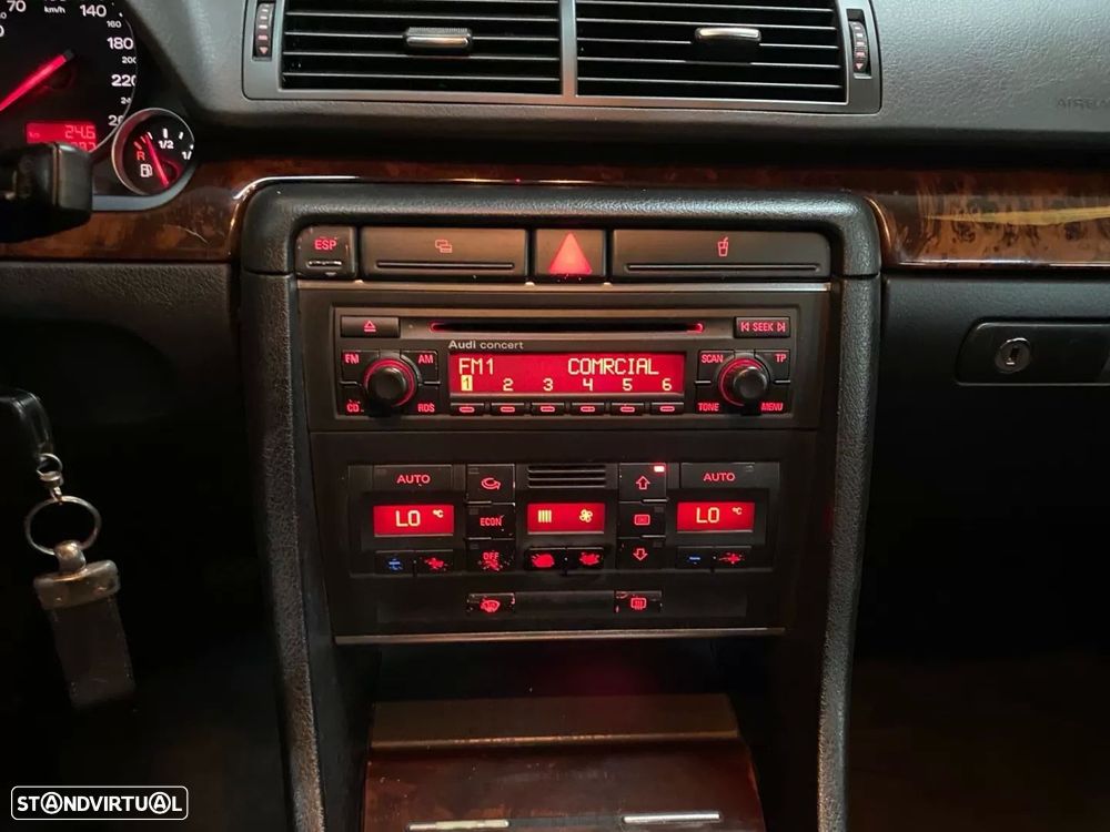 Audi A4 Avant 1.9 TDI m6 - 13