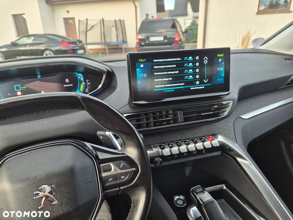 Peugeot 3008 1.6 PureTech Hybrid PHEV Allure Pack S&S EAT8 - 23