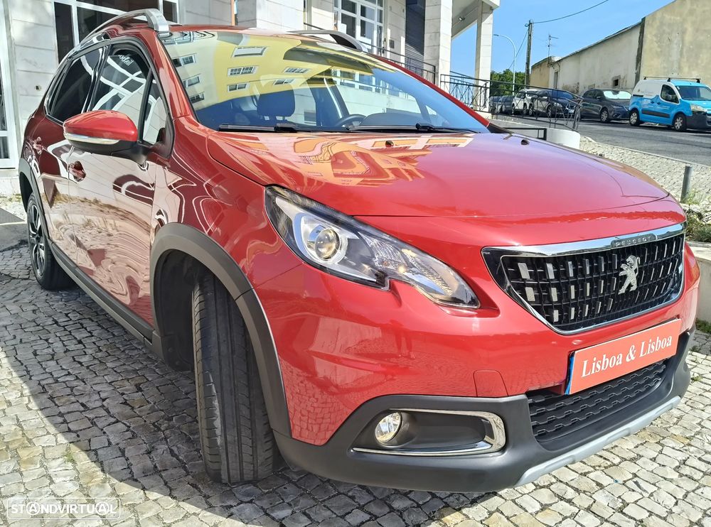 Peugeot 2008 1.2 PureTech Allure - 2