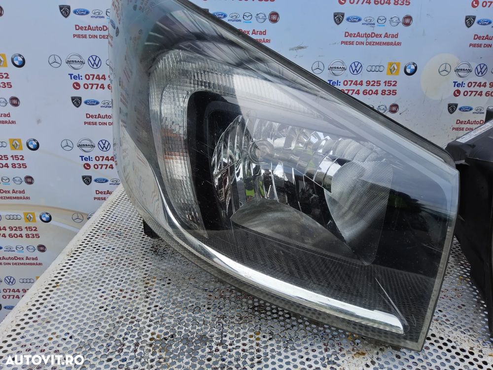 Far Renault Trafic 2014-2020 Opel Vivaro Nissan nv300 faruri stânga dreapta Europa - 7