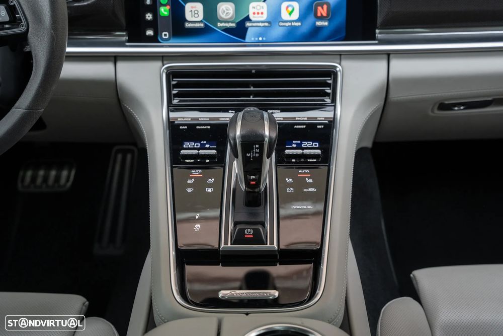 Porsche Panamera Sport Turismo Turbo S E-Hybrid - 16