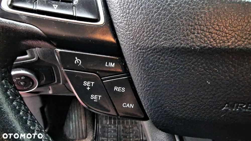 Ford Focus 1.6 SYNC Edition - 15