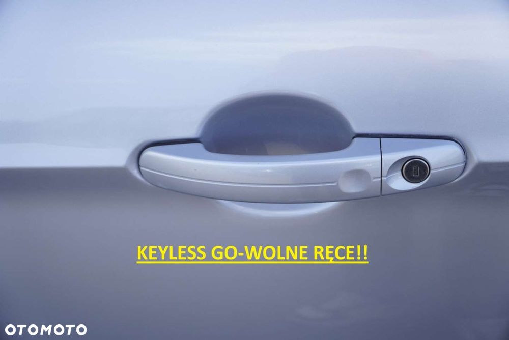 Ford Kuga 2.0 TDCi 2x4 Titanium - 25