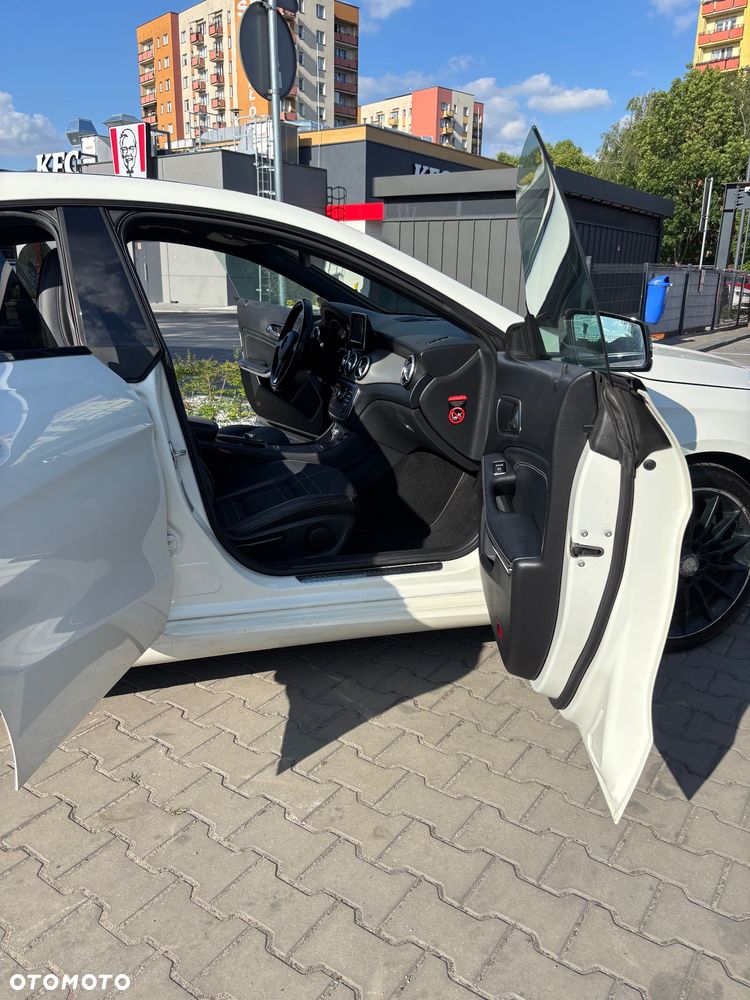 Mercedes-Benz CLA - 9