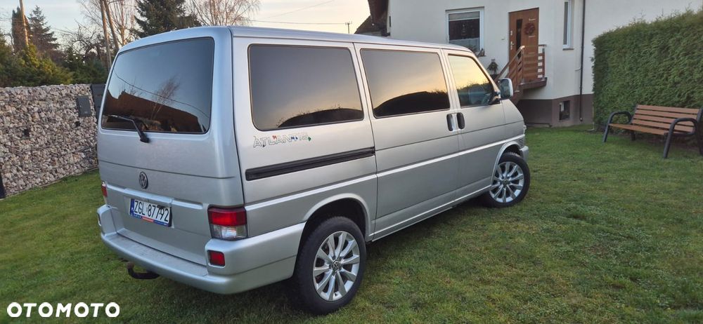 Volkswagen Multivan - 4