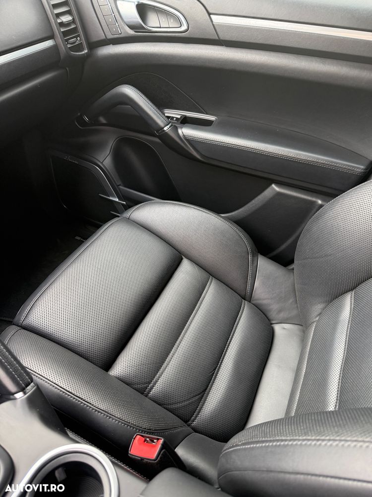 Porsche Cayenne Turbo S Tiptronic S - 3