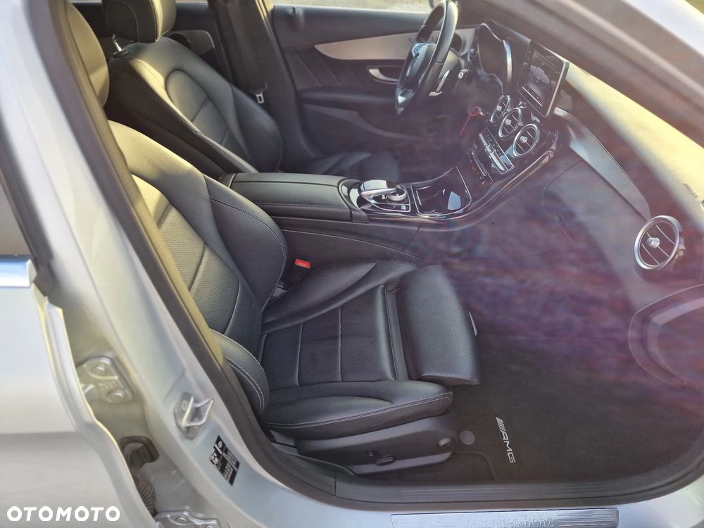 Mercedes-Benz Klasa C 220 d 4Matic 9G-TRONIC AMG Line - 27