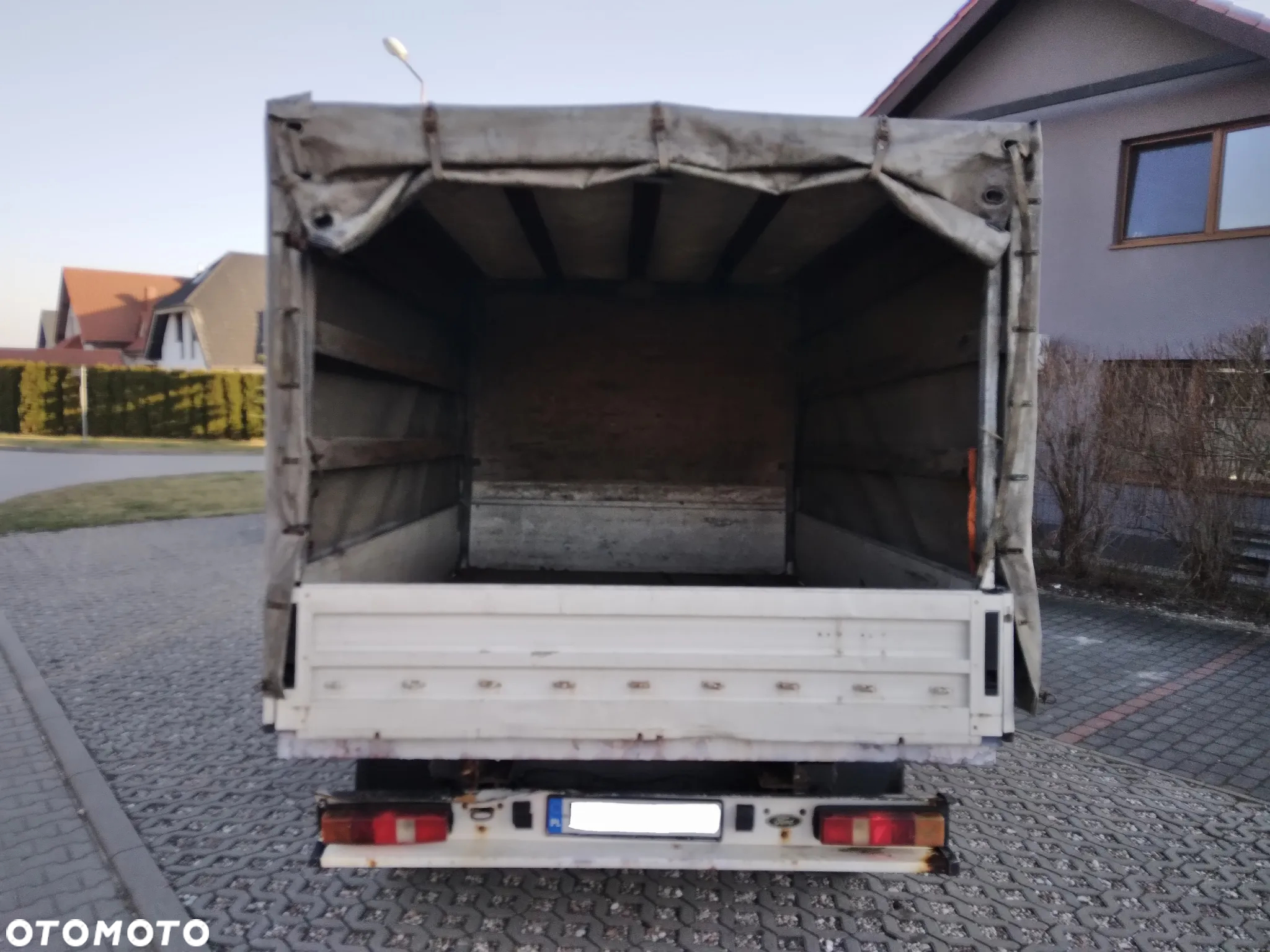 Ford Transit - 10