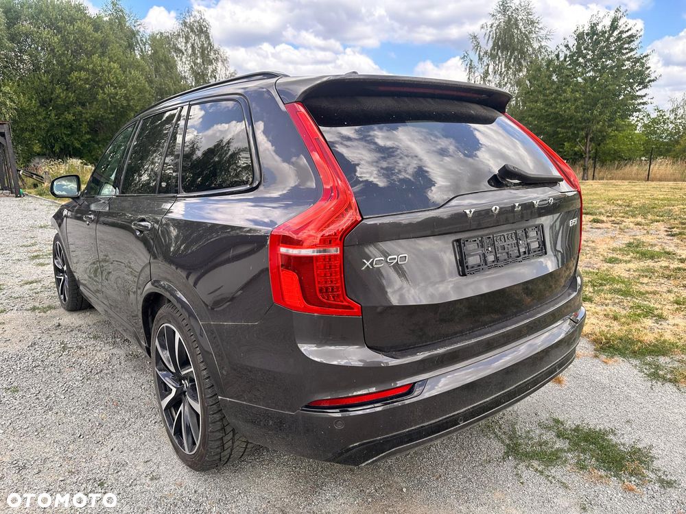 Volvo XC 90 B5 D AWD R-Design - 4