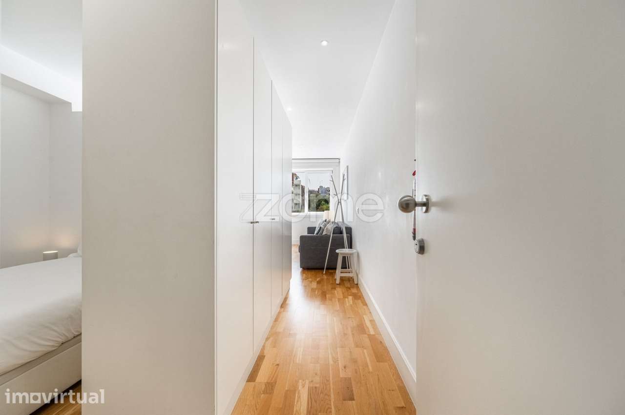Apartamento T0 com Licença AL na Rua Santa Catarina, Porto - Grande imagem: 4/17