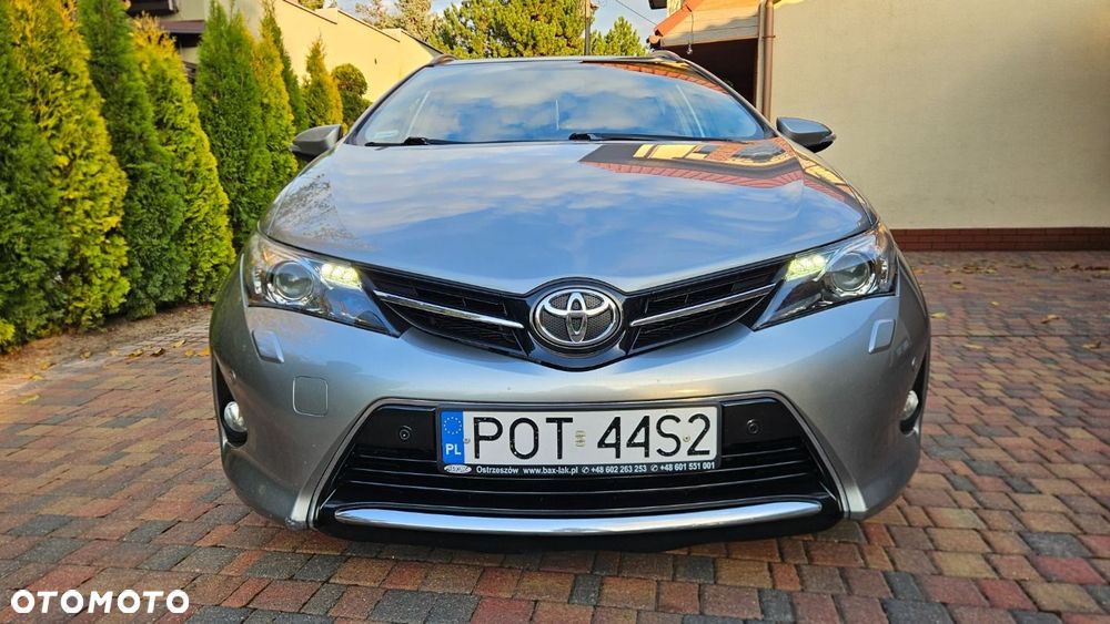 Toyota Auris 1.6 Valvematic Multidrive S Touring Sports Life - 14
