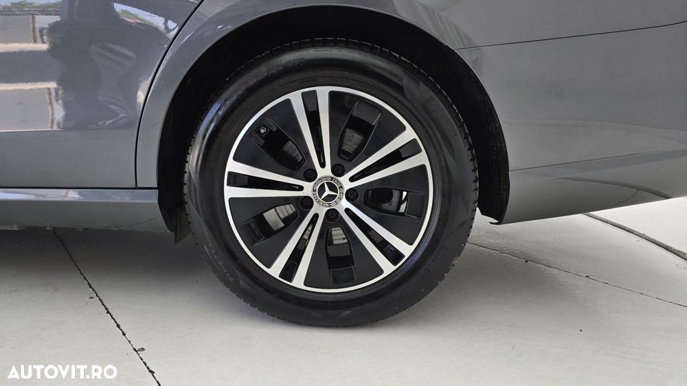 Mercedes-Benz E - 22