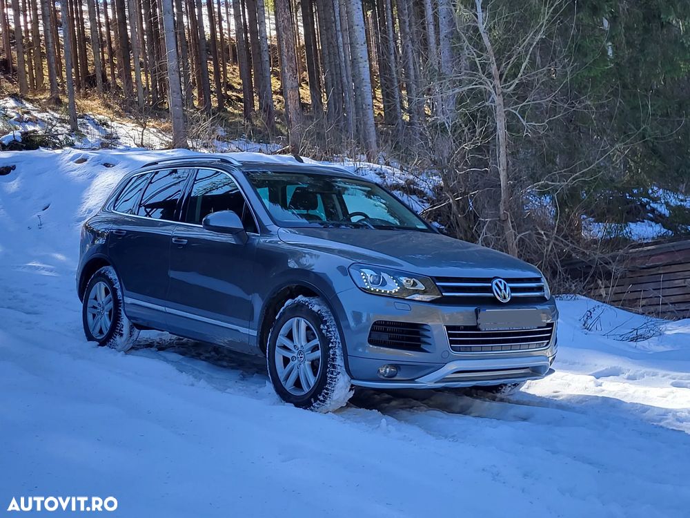 Volkswagen Touareg - 1