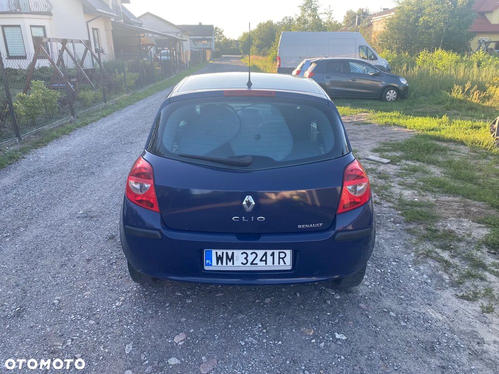 Renault Clio - 2