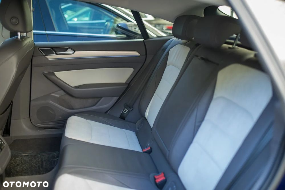 Volkswagen Arteon 2.0 TDI SCR Essence DSG - 4