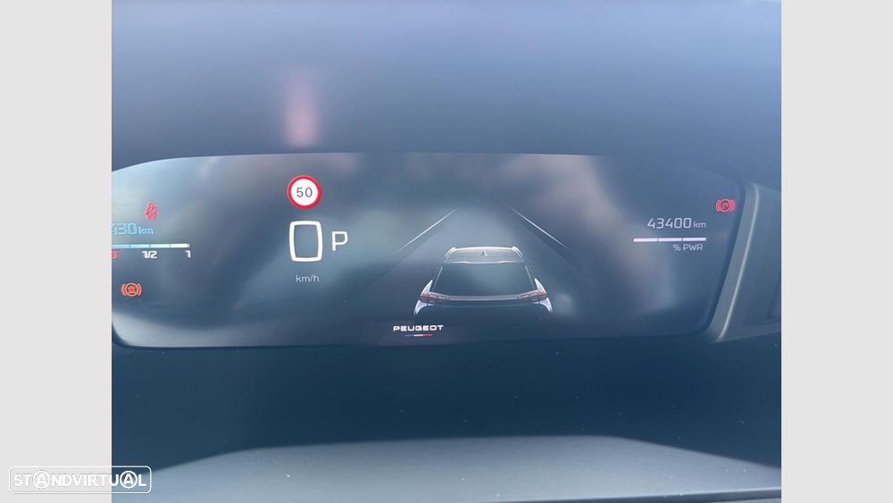 Peugeot 2008 1.2 Hybrid Allure e-DCS6 - 14