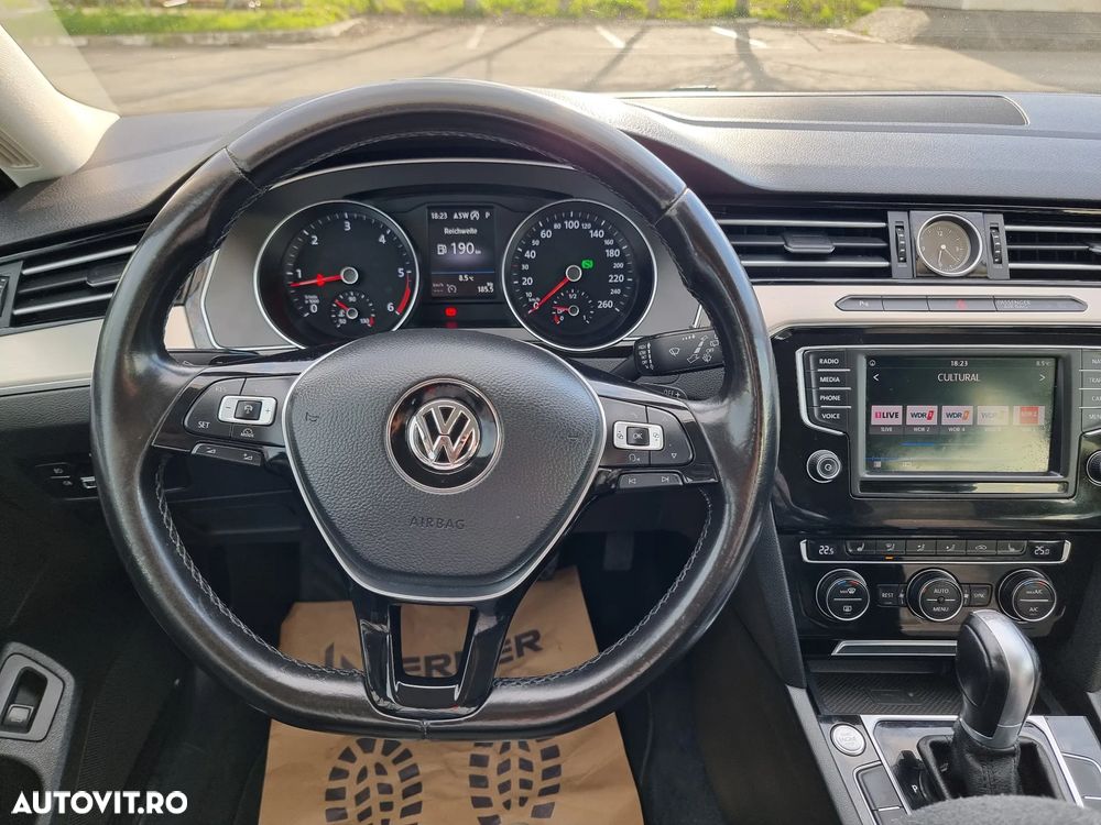 Volkswagen Passat 2.0 TDI DSG (BlueMotion Technology) Highline - 18