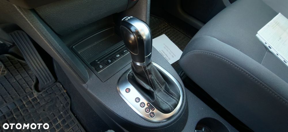 Volkswagen Touran - 30