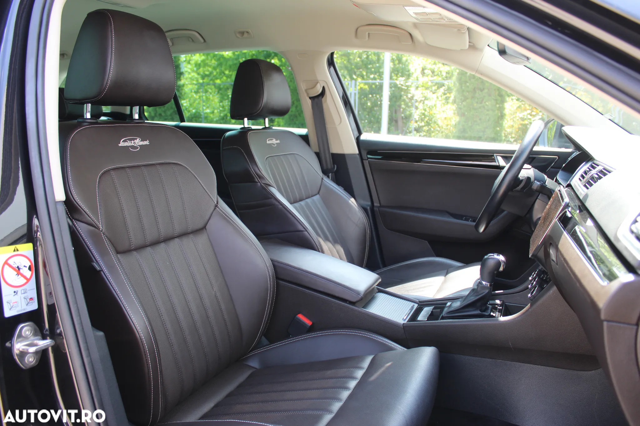 Skoda Superb Combi 2.0 TDI DSG 4X4 Laurin & Klement - 11
