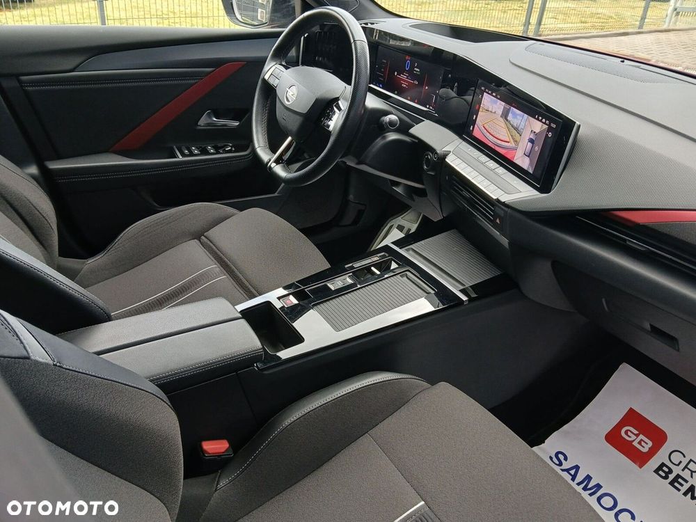 Opel Astra 1.6 T Plug-in Hybrid GS - 10