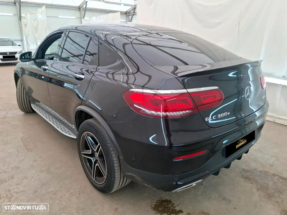 Mercedes-Benz GLC 300 e Coupe 4Matic 9G-TRONIC AMG Line - 2