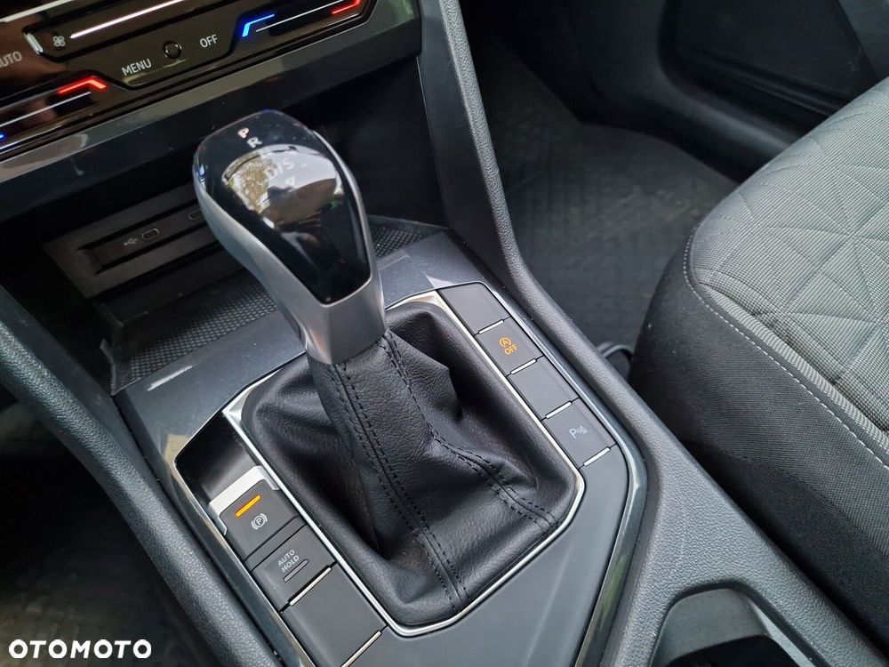 Volkswagen Tiguan - 20