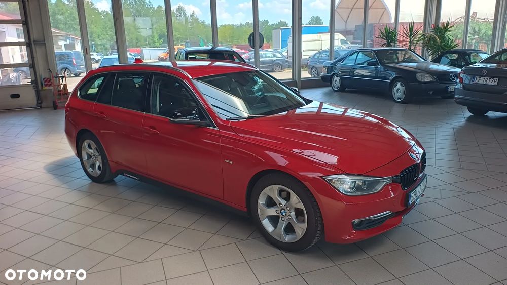 BMW Seria 3 318d Luxury Line - 2