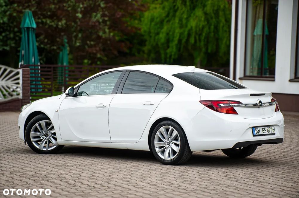 Opel Insignia 1.4 T Cosmo S&S - 16