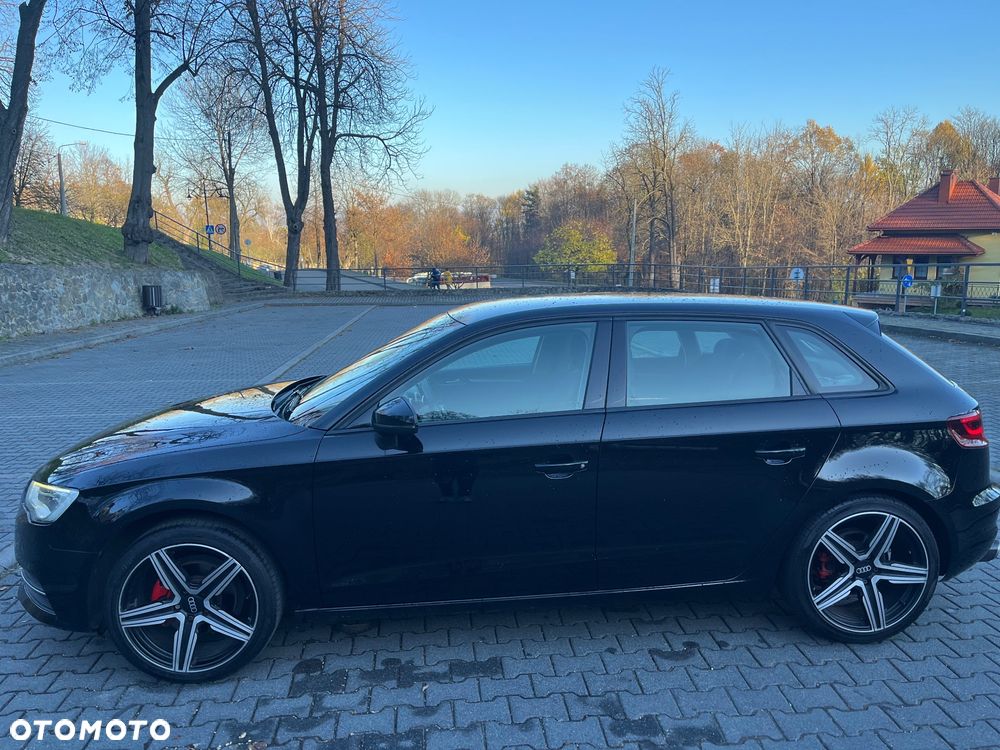 Audi A3 Sportback 1.4 TFSI Ambiente - 14
