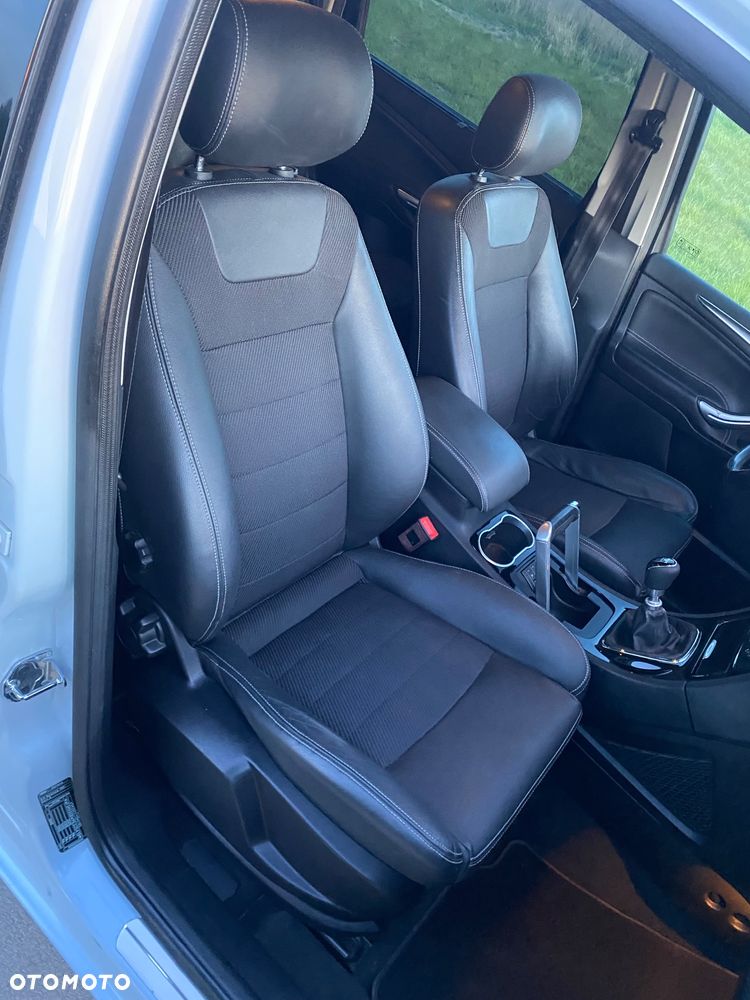 Ford Galaxy 2.0 TDCi Titanium - 25