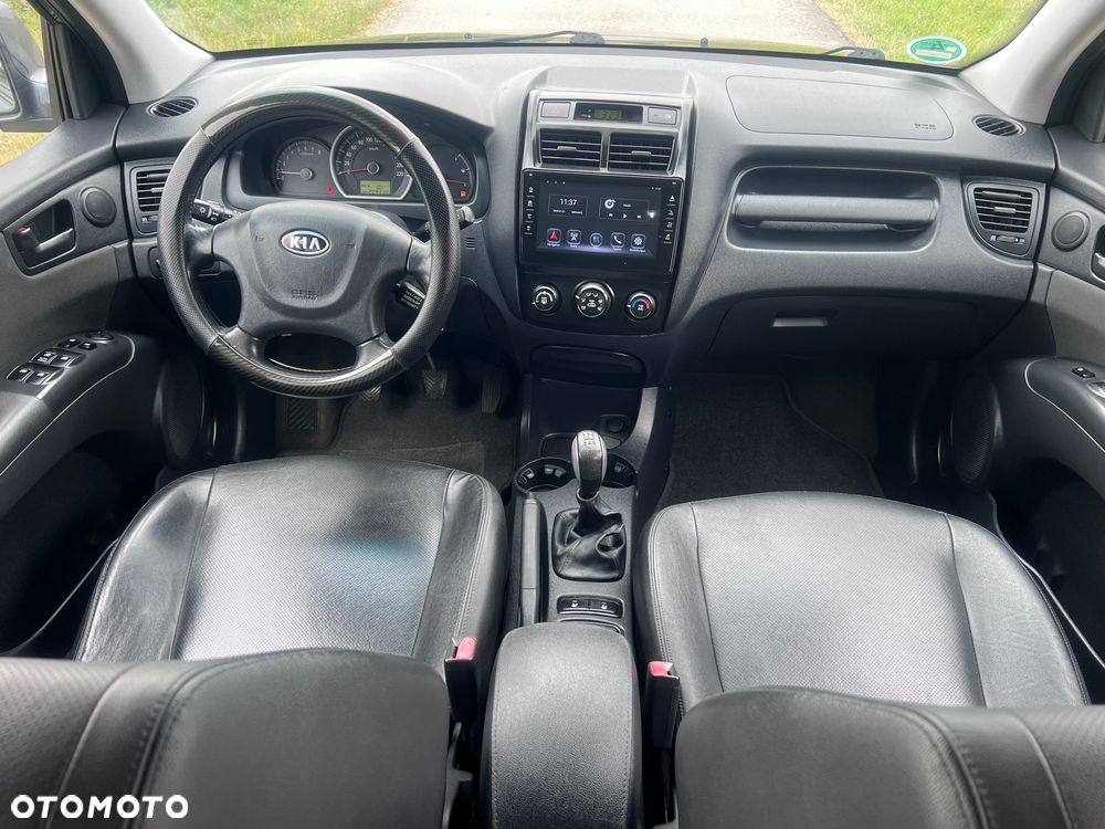 Kia Sportage 2.0 2WD Champ - 28