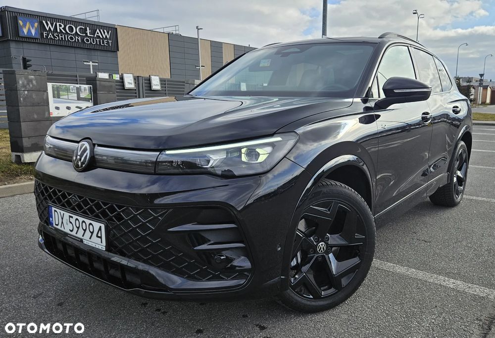 Volkswagen Tiguan - 1