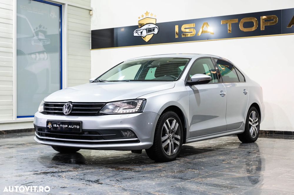 Volkswagen Jetta 2.0 TDI DSG BlueMotion Technologie - 1