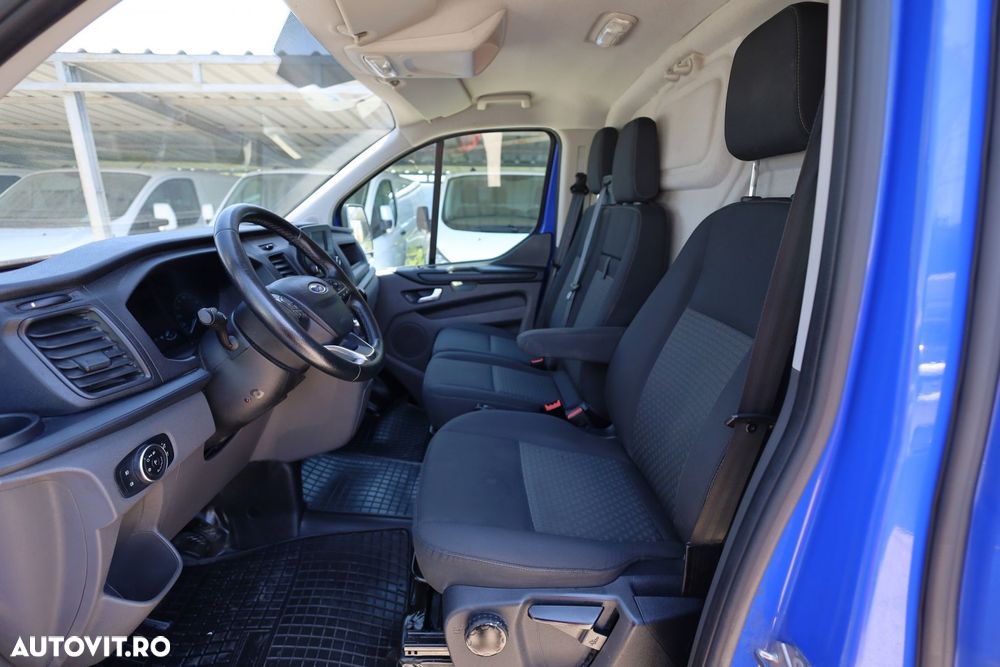 Ford Transit Custom - 13