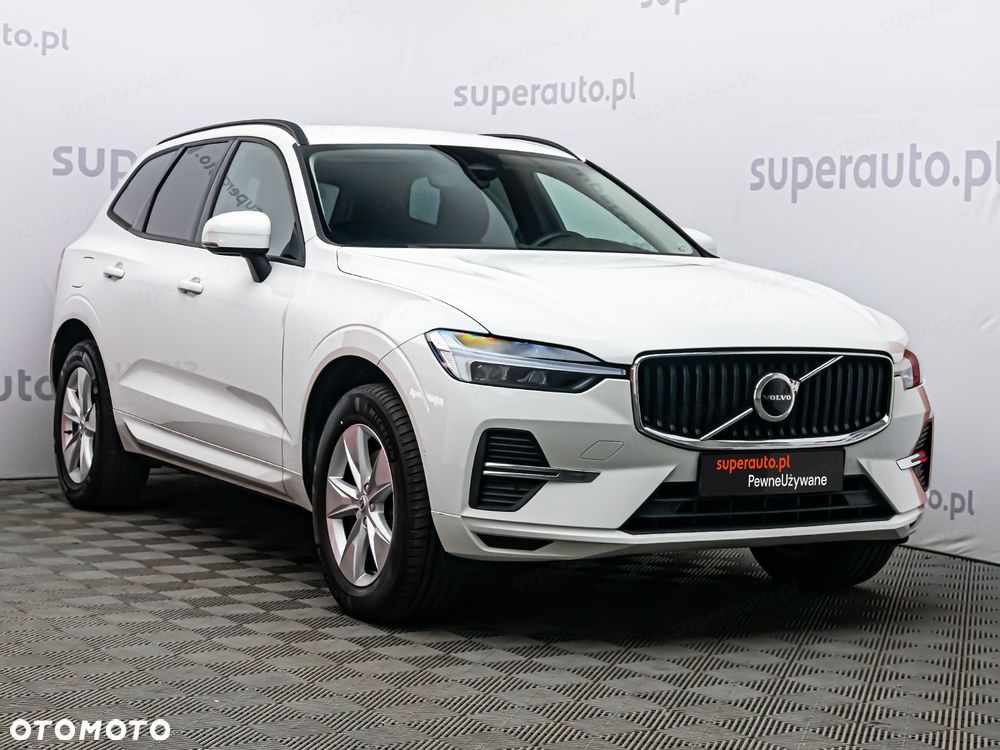 Volvo XC 60 B4 B Momentum - 4