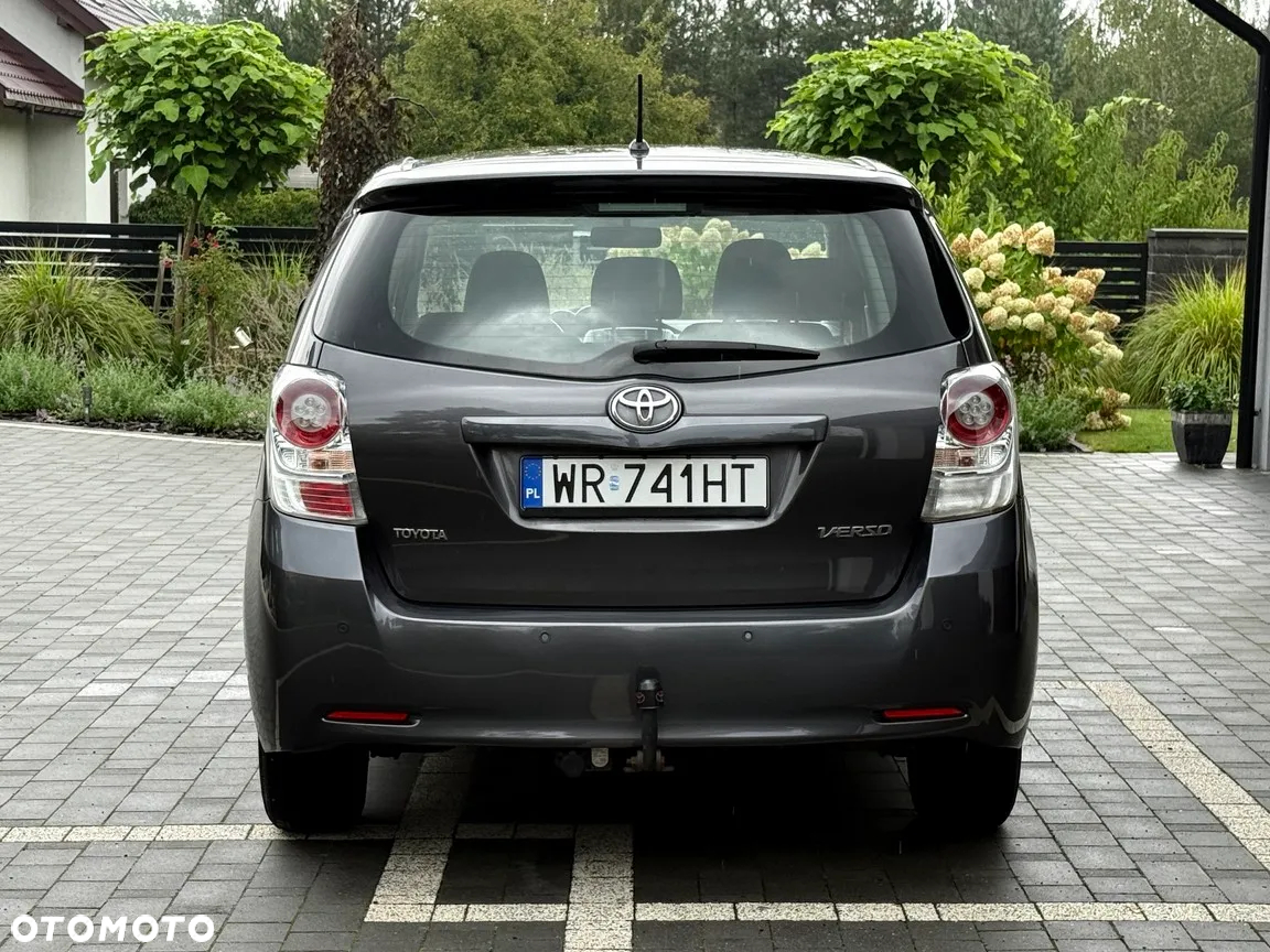 Toyota Verso 1.8 Edition - 6