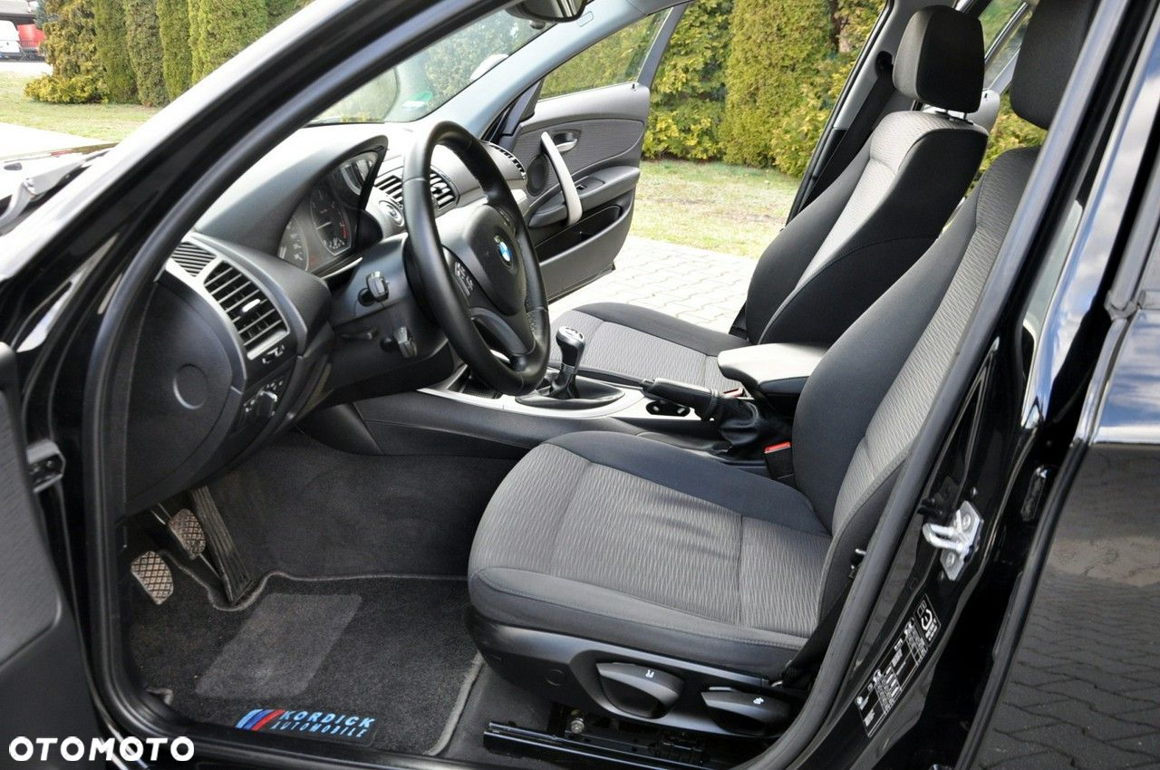 BMW Seria 1 - 21